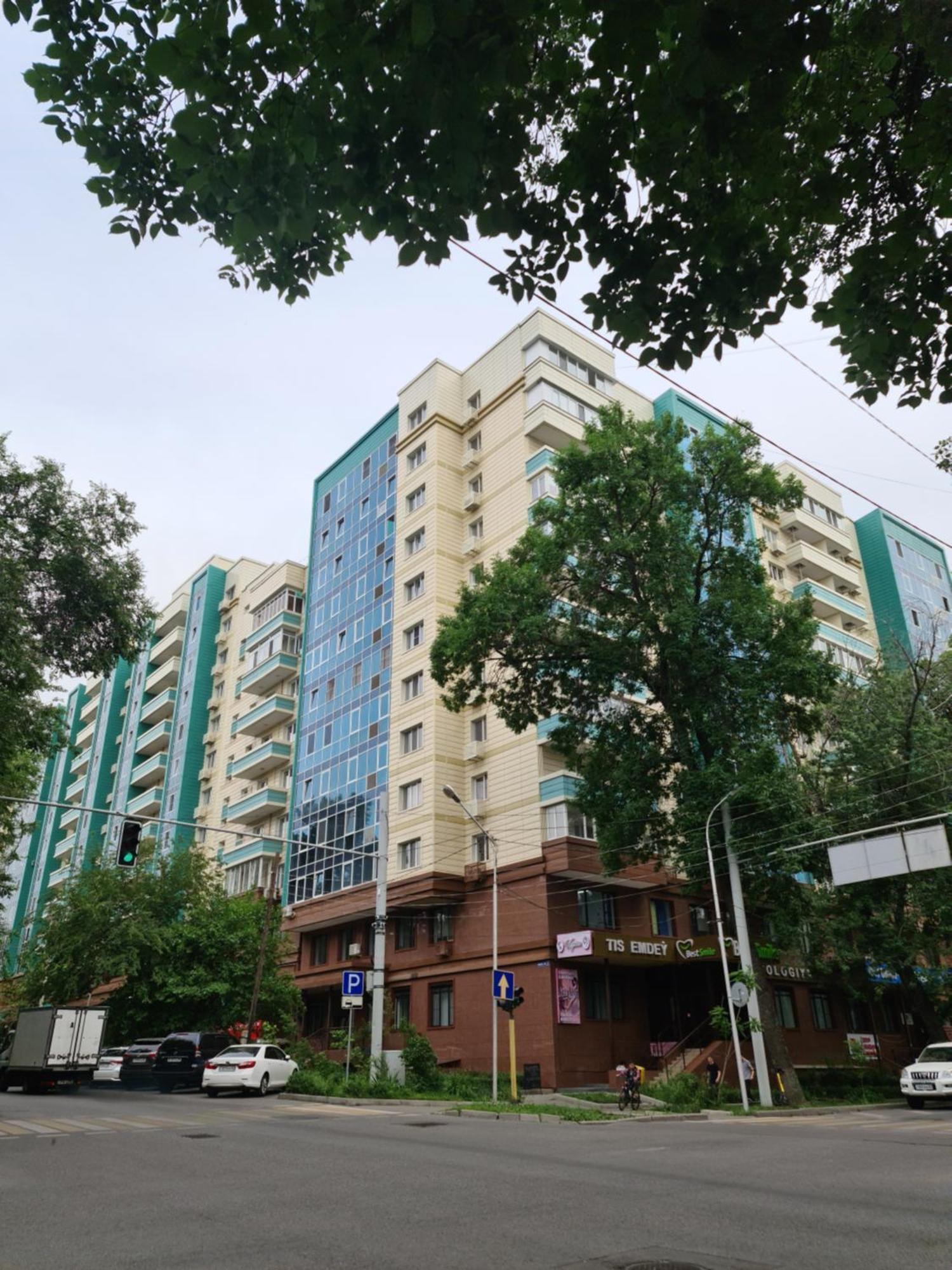Новый Жк В Самом Центре Города Almaty Extérieur photo
